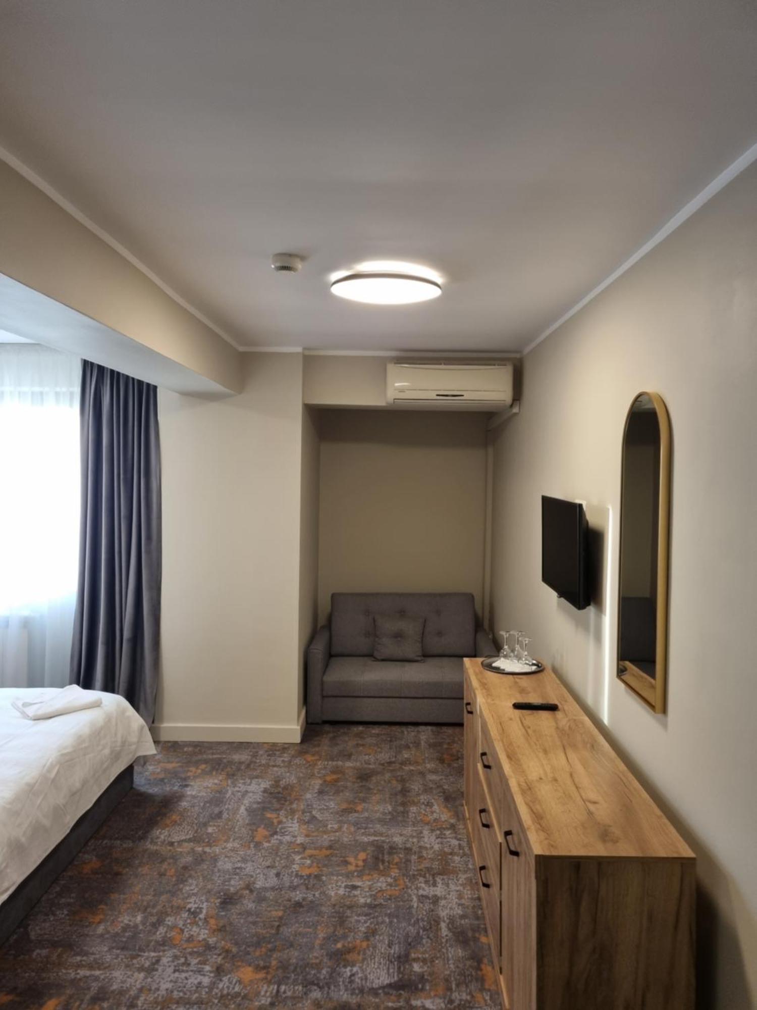Hotel City Τουλσέα Εξωτερικό φωτογραφία